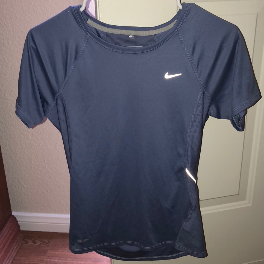 Nike’s Sports Top
